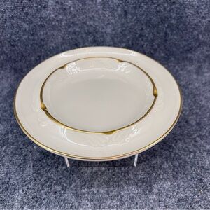 Lenox Chandelle Collection 8" Round Ashtray Ivory And Gold Trim (or Plant Tray)
